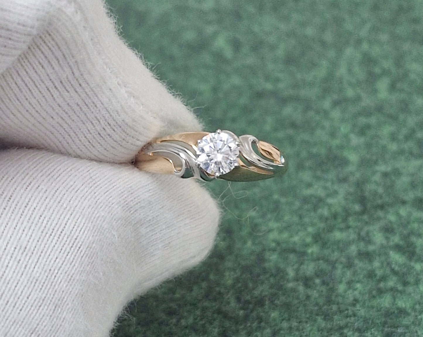 Ring mit Zirkonia Russisches Rotgold 585 Art. Nr. 017307