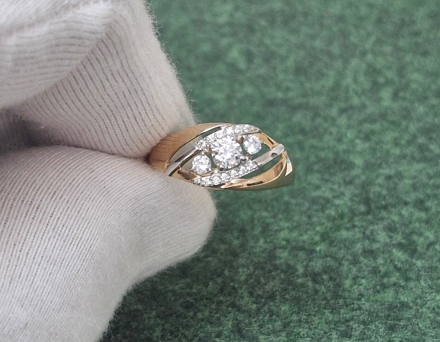 Ring mit Zirkonia Russisches Rotgold 585 Art. Nr. 018052
