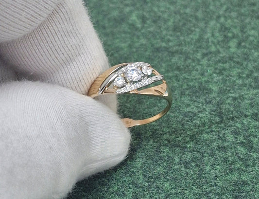 Ring mit Zirkonia Rotgold 585 Art. Nr. 018052