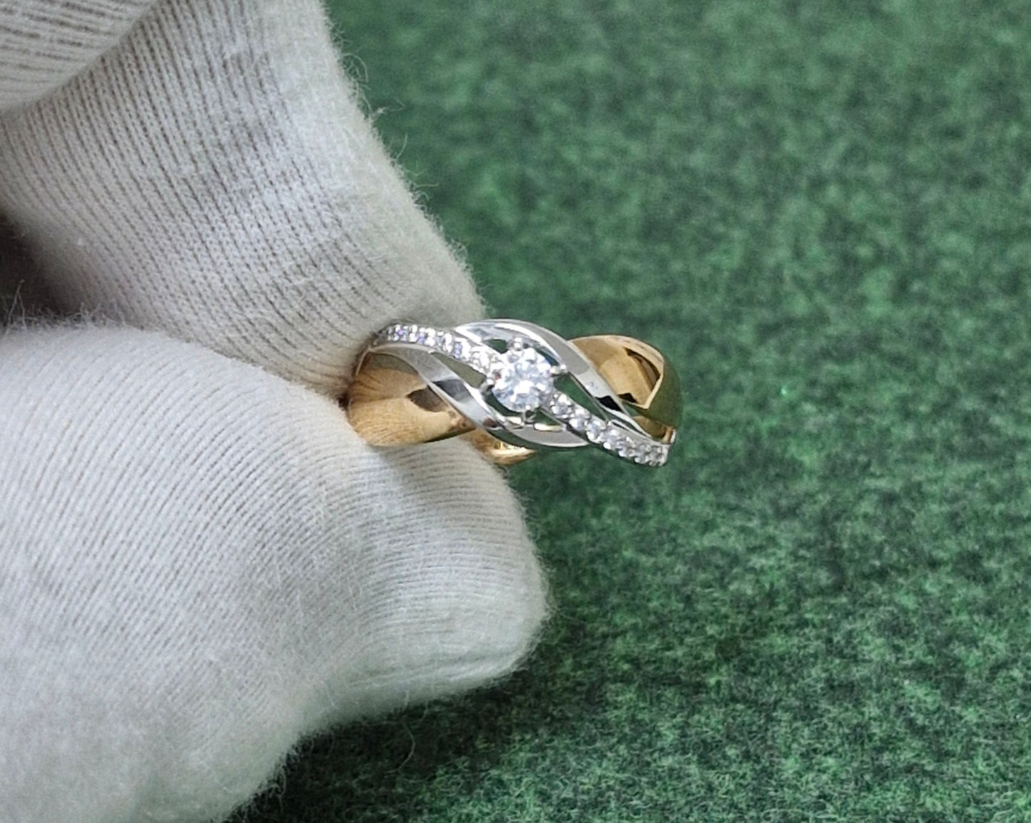 Ring mit Zirkonia Russisches Rotgold 585 Art. Nr. 017948