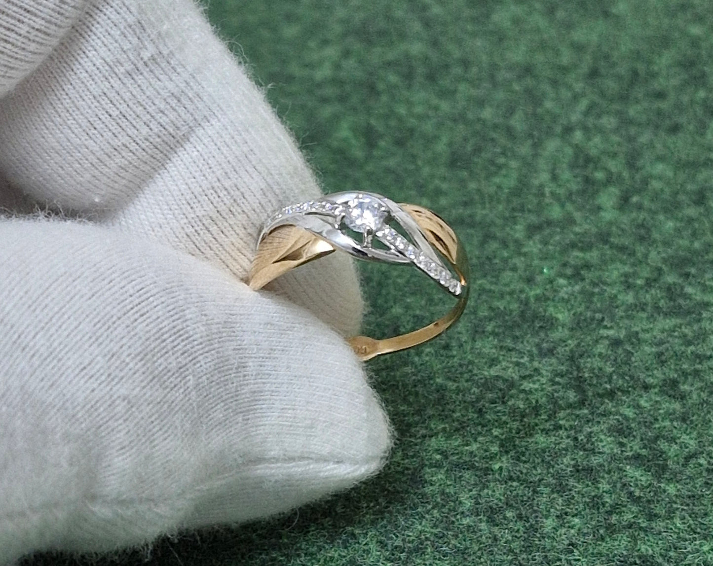 Ring mit Zirkonia Russisches Rotgold 585 Art. Nr. 017948