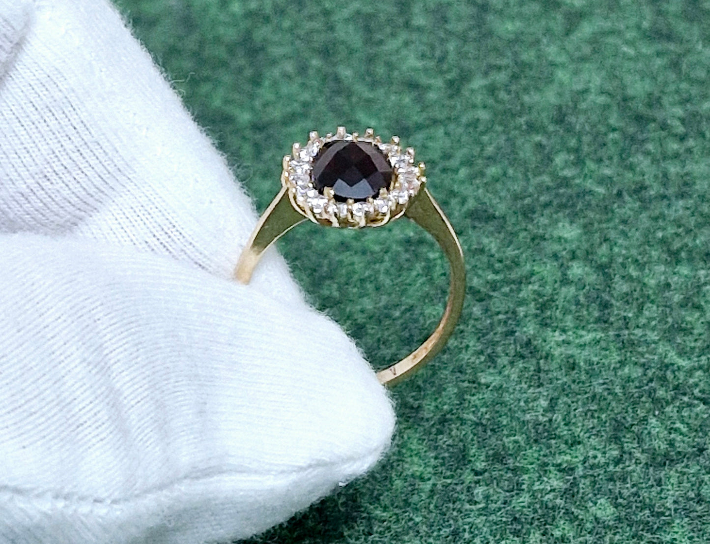 Ring mit Rodoliith und Zirkonia Rotgold 585 Art. Nr. 15292