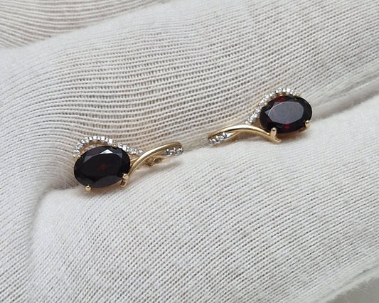 Ohrringe mit Granat und Zirkonia Rotgold 585 Art. Nr. 723931