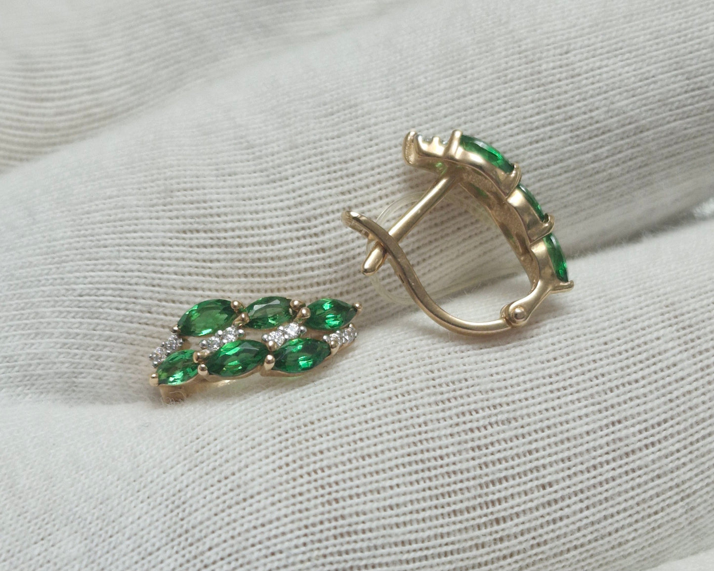 Ohrringe mit Zirkonia Russisches Rotgold 585 Art. Nr. 026560