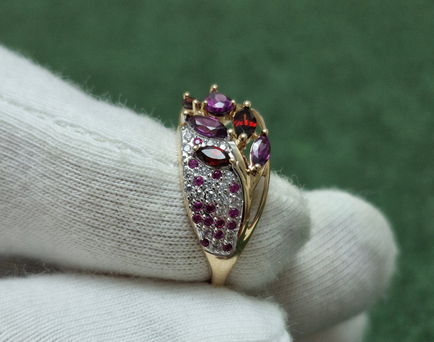 Ring mit Rhodolith,Granat und Zirkonia Russisches Rotgold 585 Art. Nr. T14701A342-01