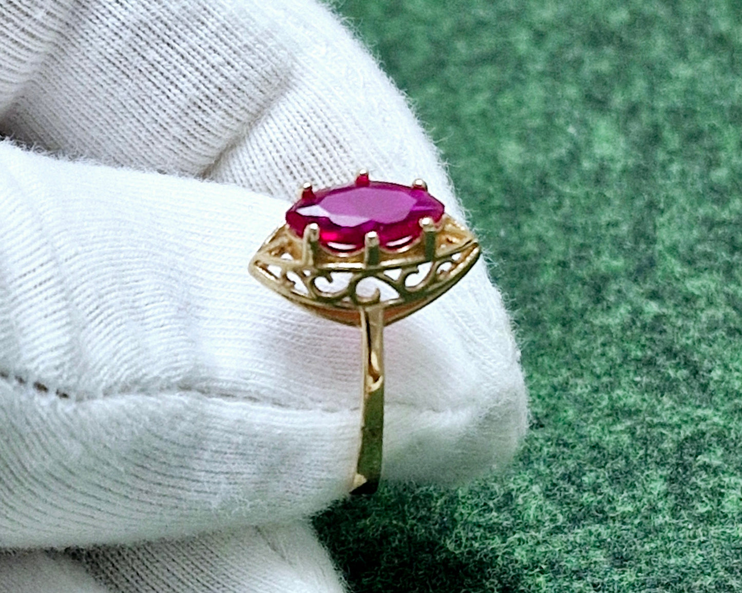 Ring mit Rubin HTS Russisches Rotgold 585 Art. Nr. 800