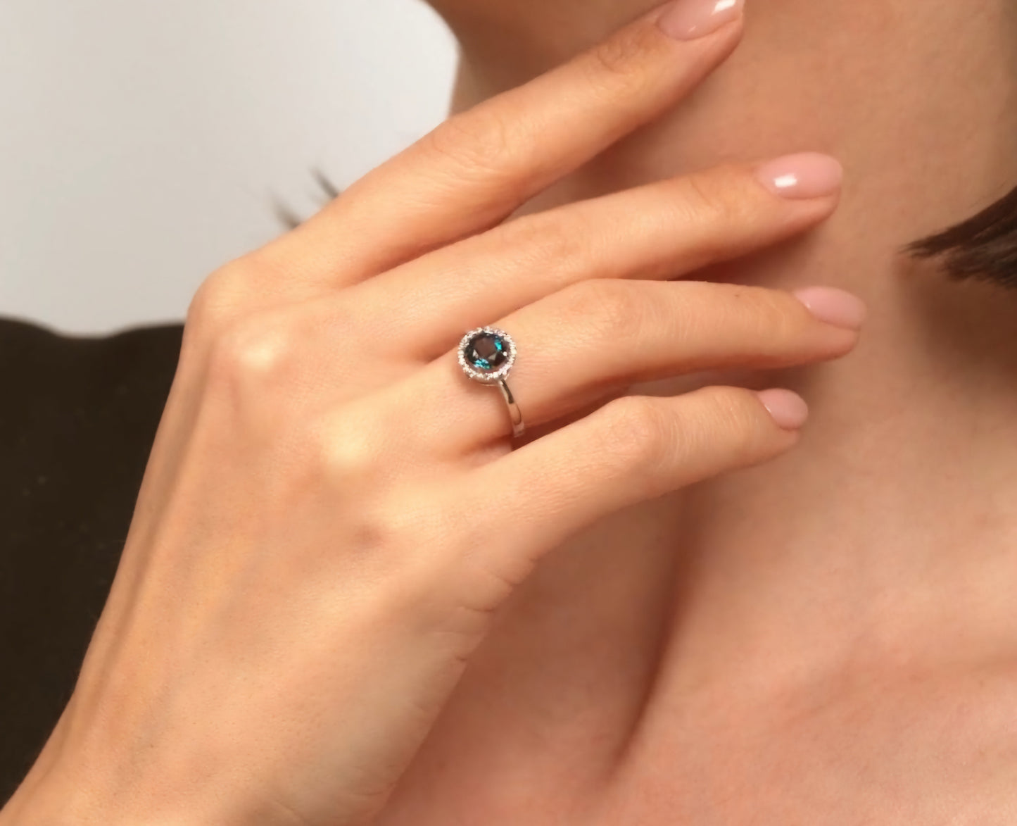 Silber Ring mit London Blue Topas und Zirkonia Art. Nr. 92011017