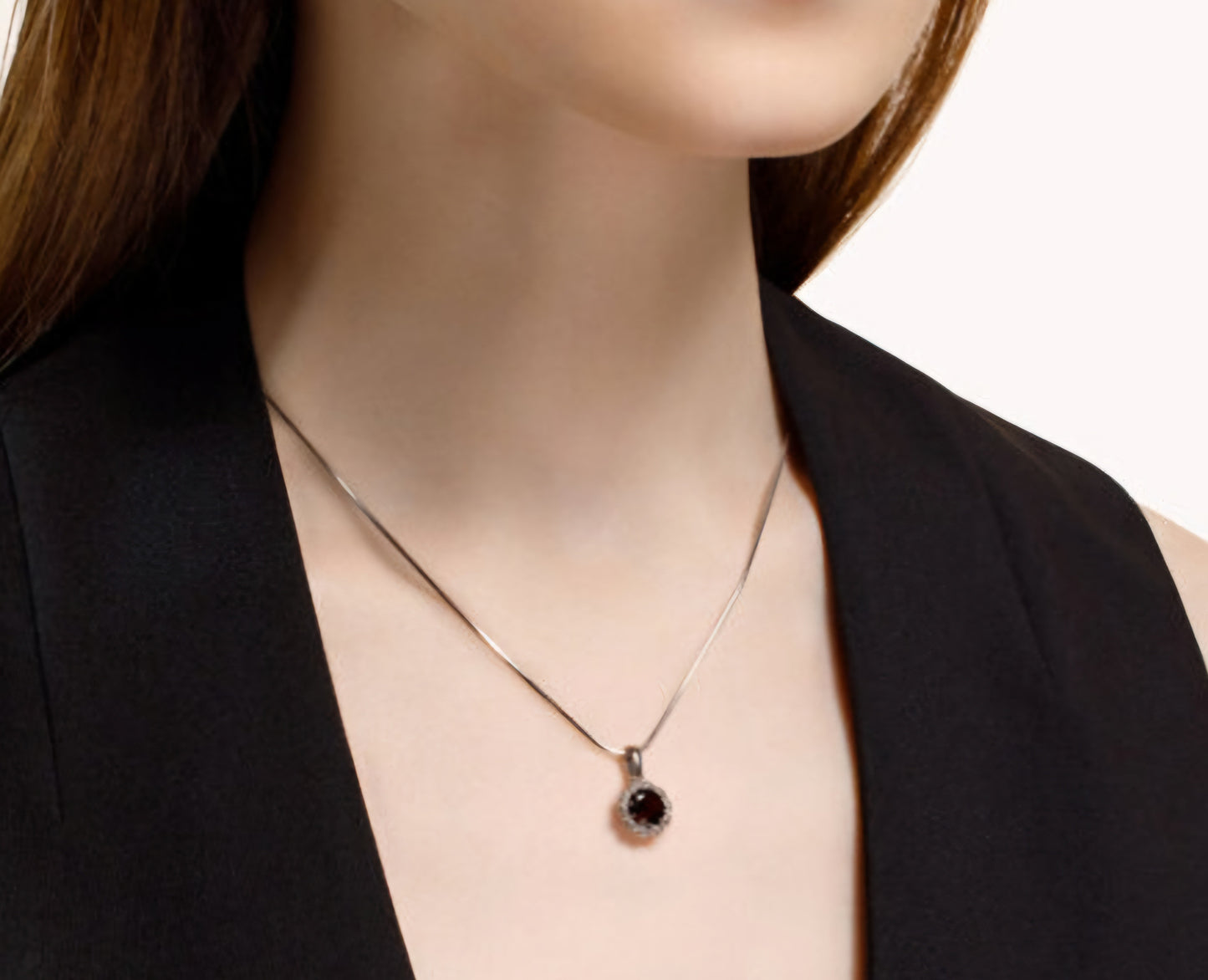 Silber Anhänger mit Granat und Zirkonia Art. Nr. 92030486