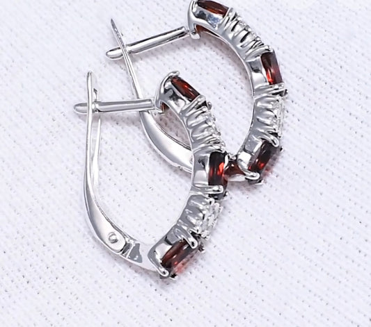 Silber Ohrringe mit Granat und Zirkonia Art.Nr.92021431