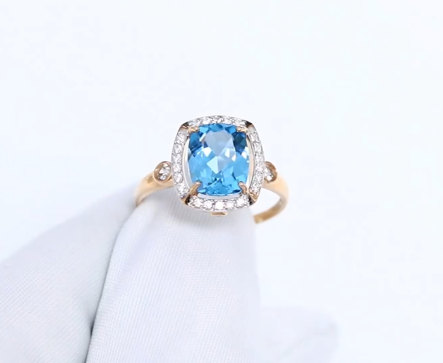 Ring mit Topas und Zirkonia Rotgold 585 Art. Nr. 714983
