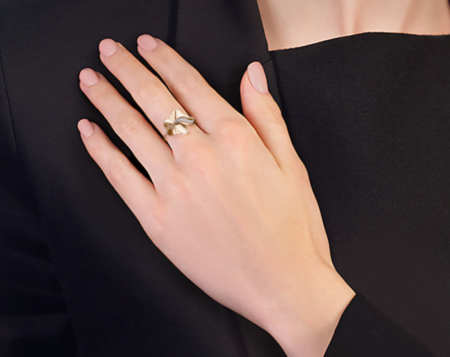Ring mit Zirkonia Rotgold 585 Art. Nr. 01-4991-00-401-1110 P