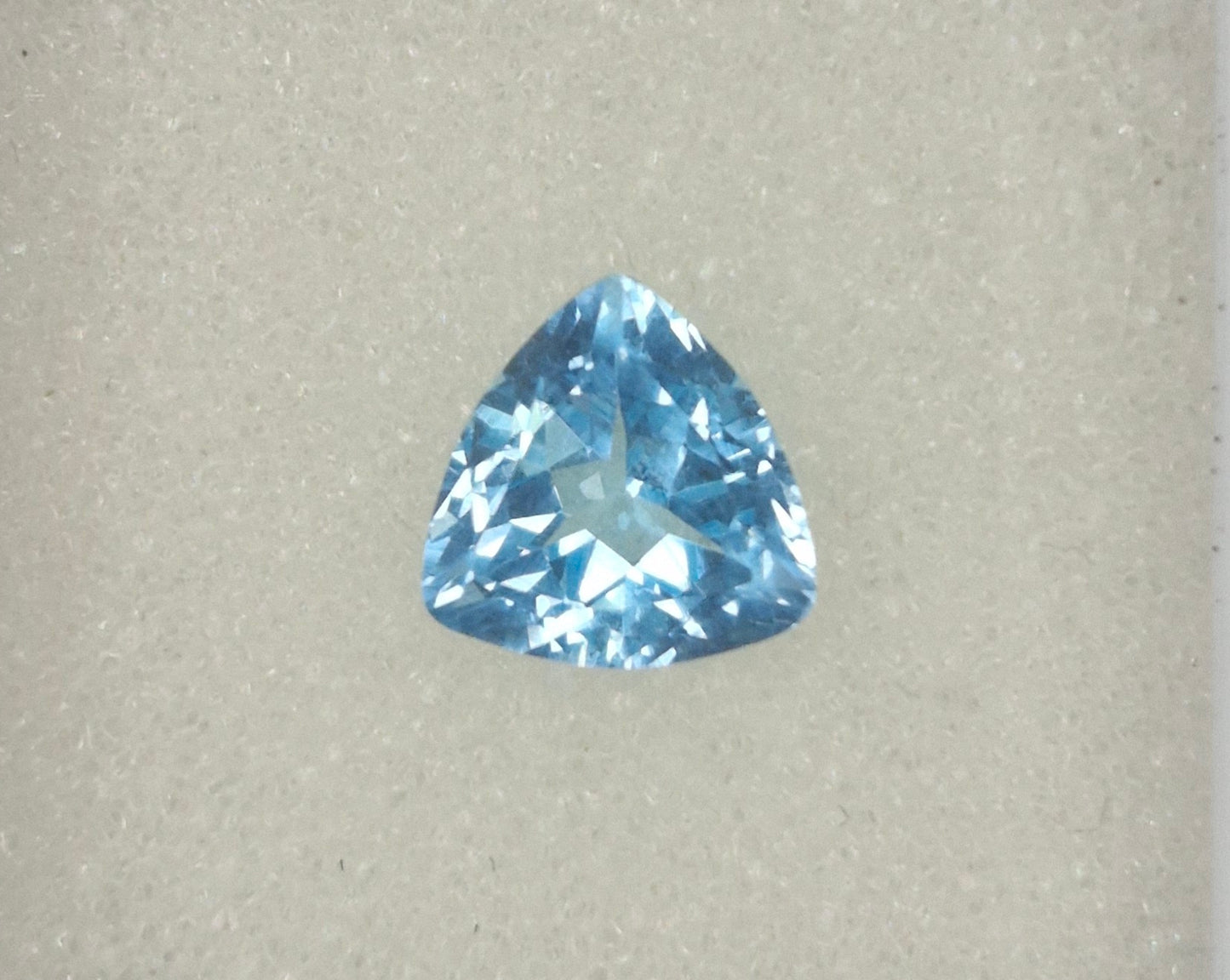 Swiss Blue Topas 9,97 x 9,94 x 5,58 mm 3.8 Ct