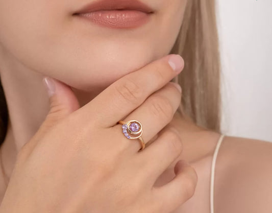 Ring mit Amethyst Rotgold 585 Art. Nr. DR 01-5841-00-203-1110 P