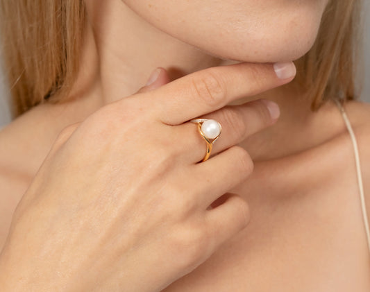 Ring mit Perle und Zirkonia Rotgold 585 Art. Nr. 01-4735-00-302-1110-31 P