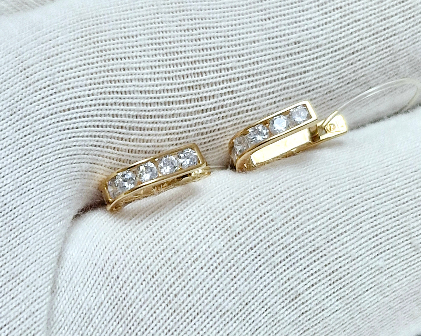 Kinder Ohrringe mit Zirkonia Russisches Rotgold 585 Art. Nr. 021499