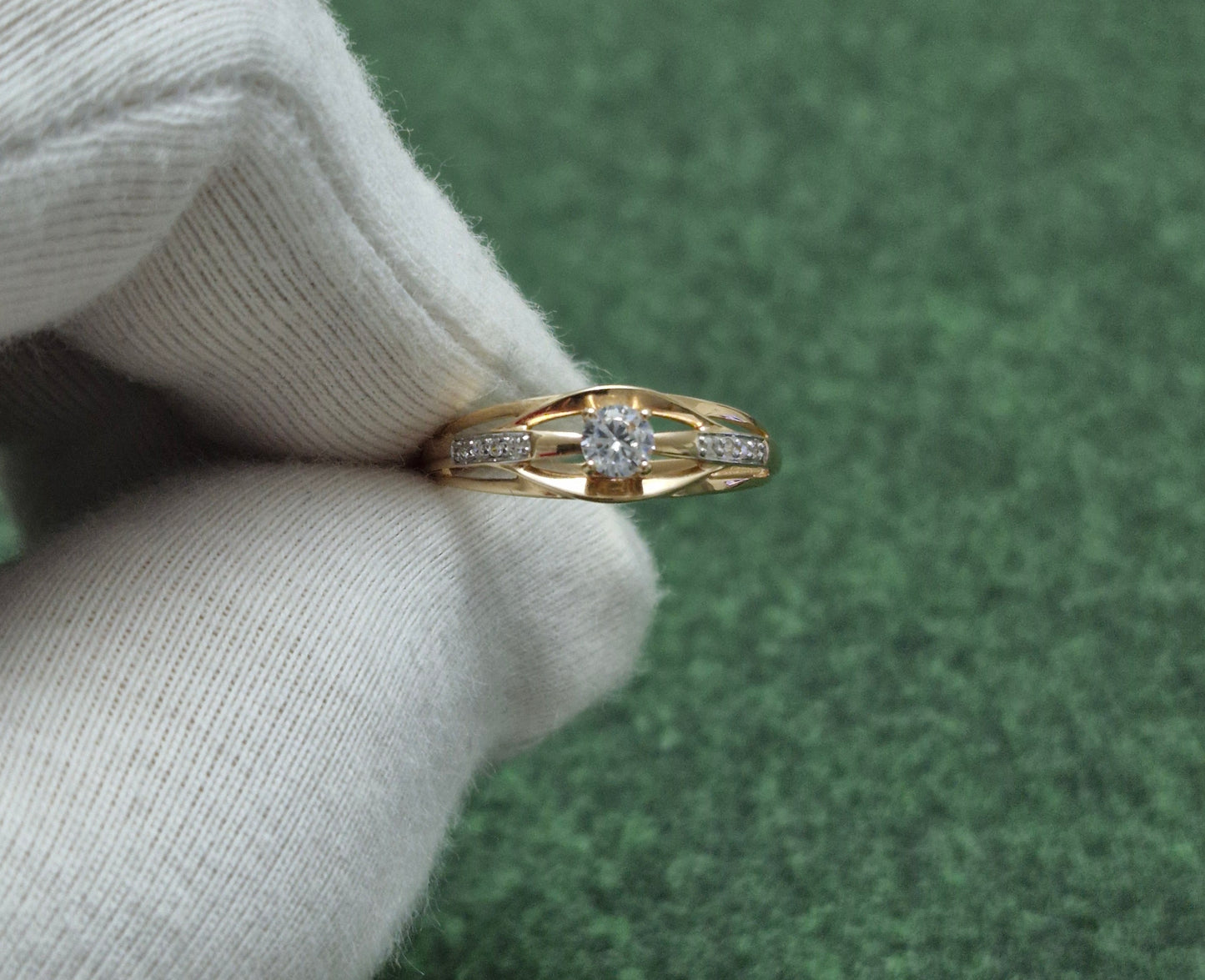Ring mit Zirkonia Russisches Rotgold 585 Art. Nr. T147018175