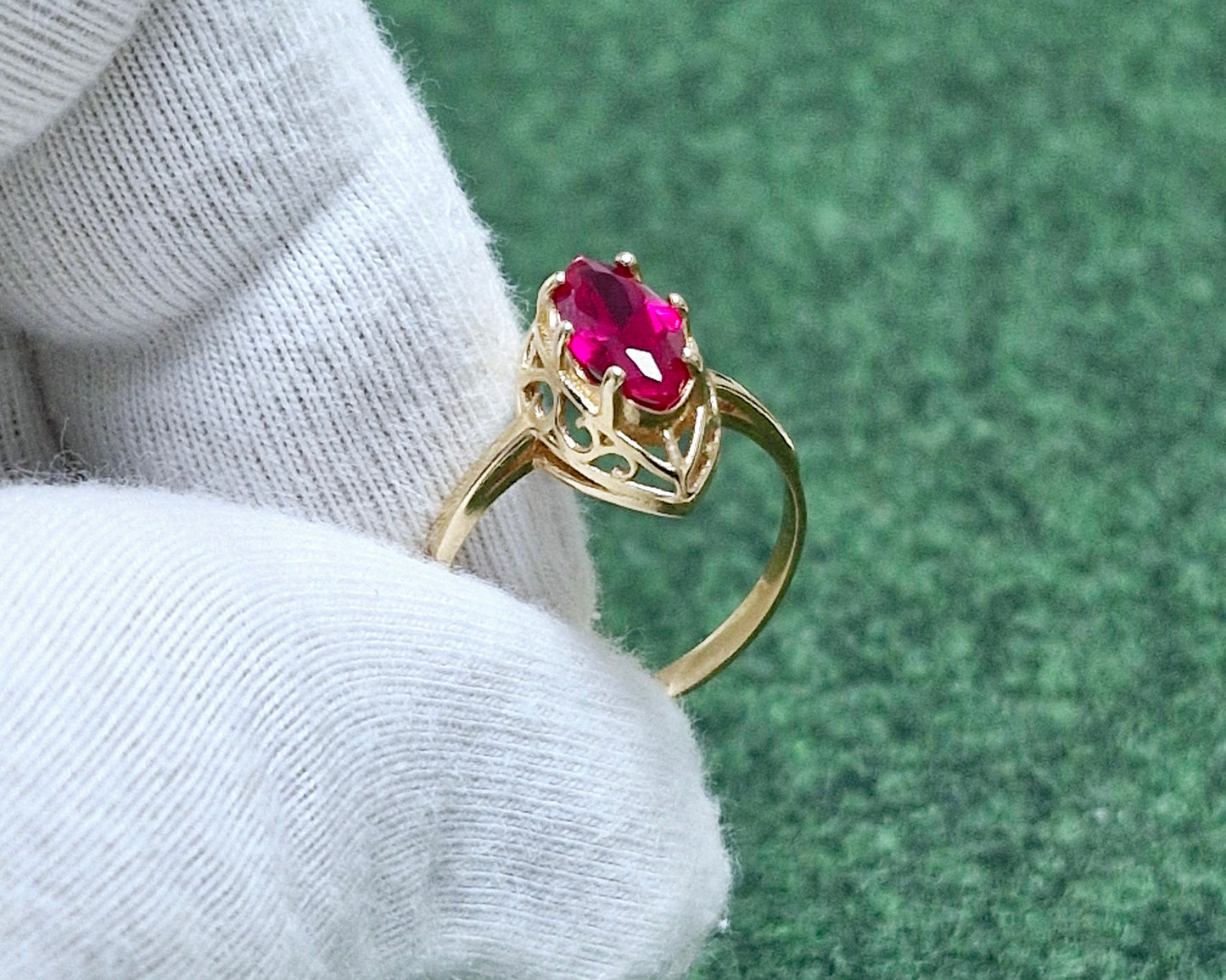 Ring mit Rubin HTS Russisches Rotgold 585 Art. Nr. 800