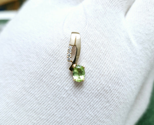 Anhänger mit Peridot und Brillanten Rotgold 585 Art. Nr. 75006P