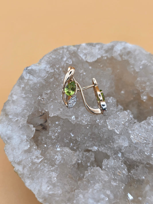 Ohrringe mit Chrysolith und Brillanten Rotgold 585 Art. Nr. 64006Chrys