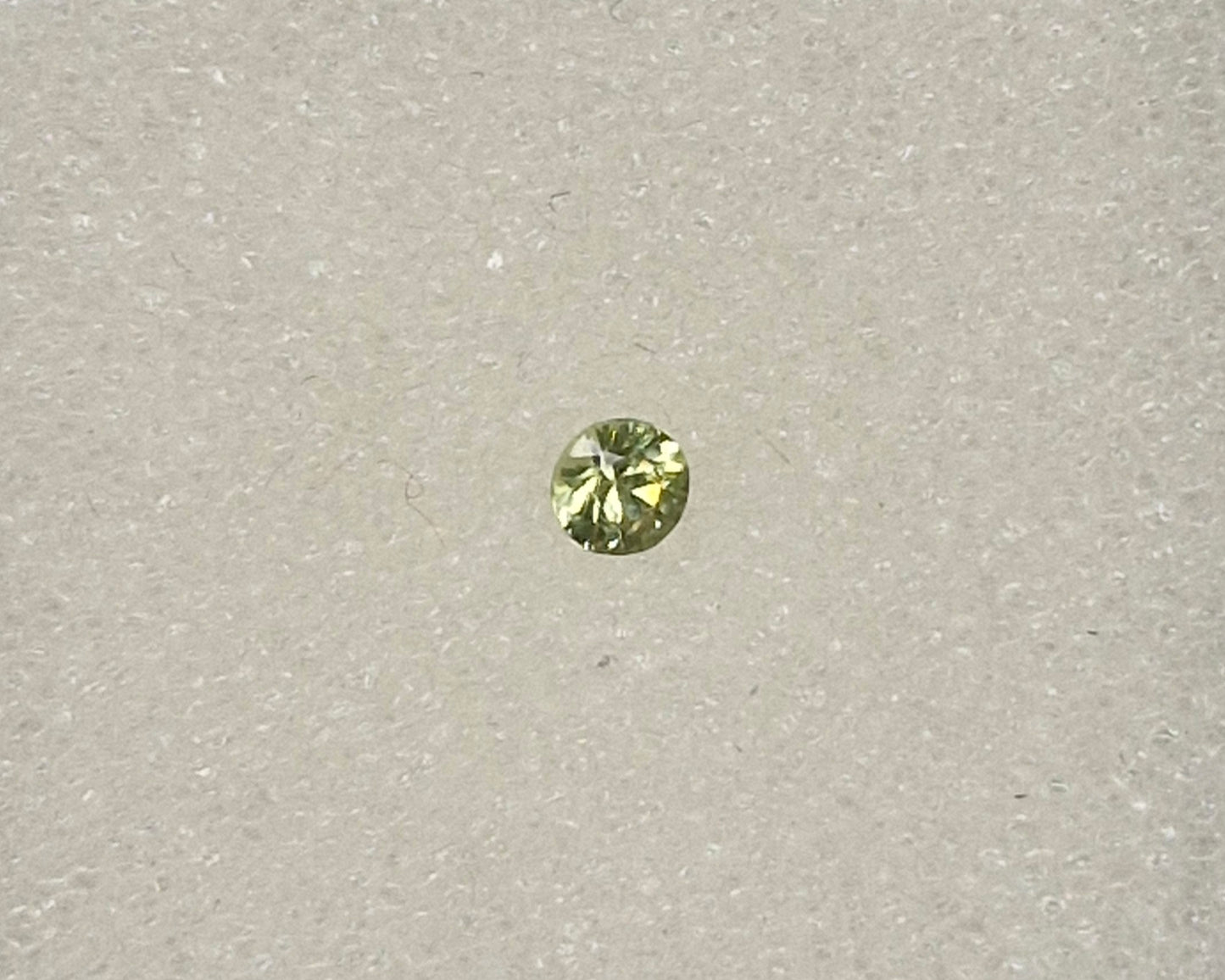 Demantoid 3 mm 0.14 Ct