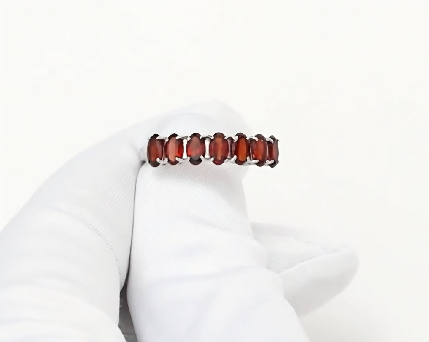 Silber Ring mit Granat Art. Nr. 92010893