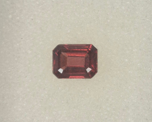 Granat 8 x 6 2.04 Ct
