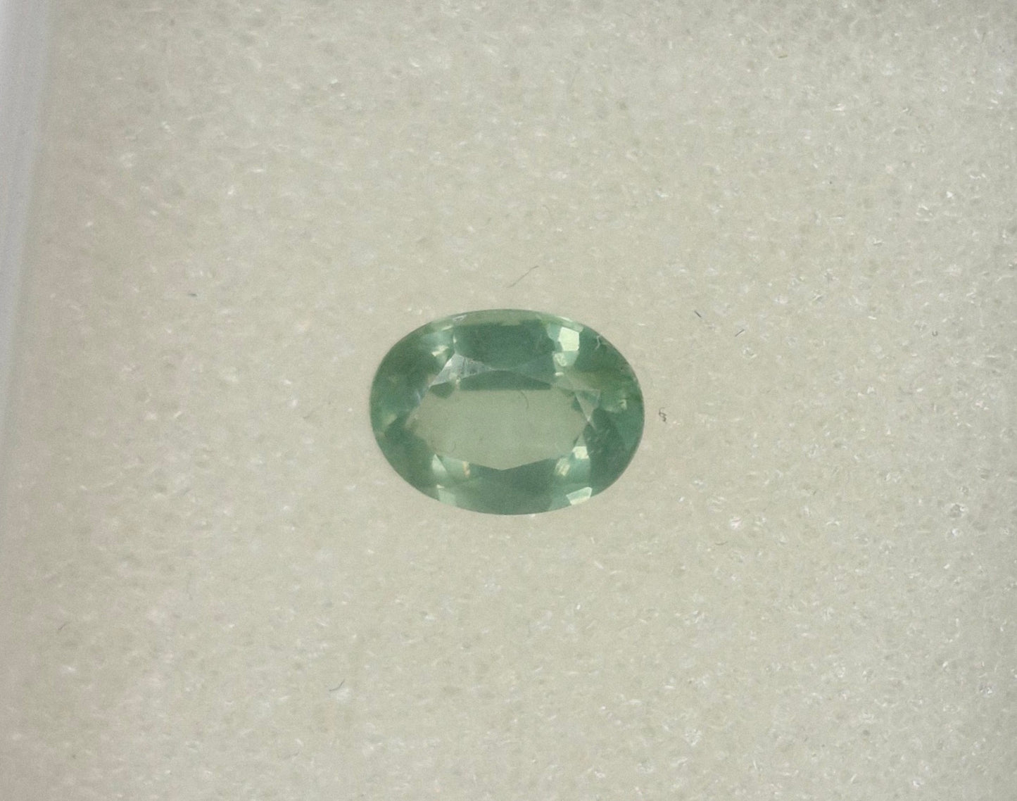 Kyanit 8 x 6 mm 1.62 Ct
