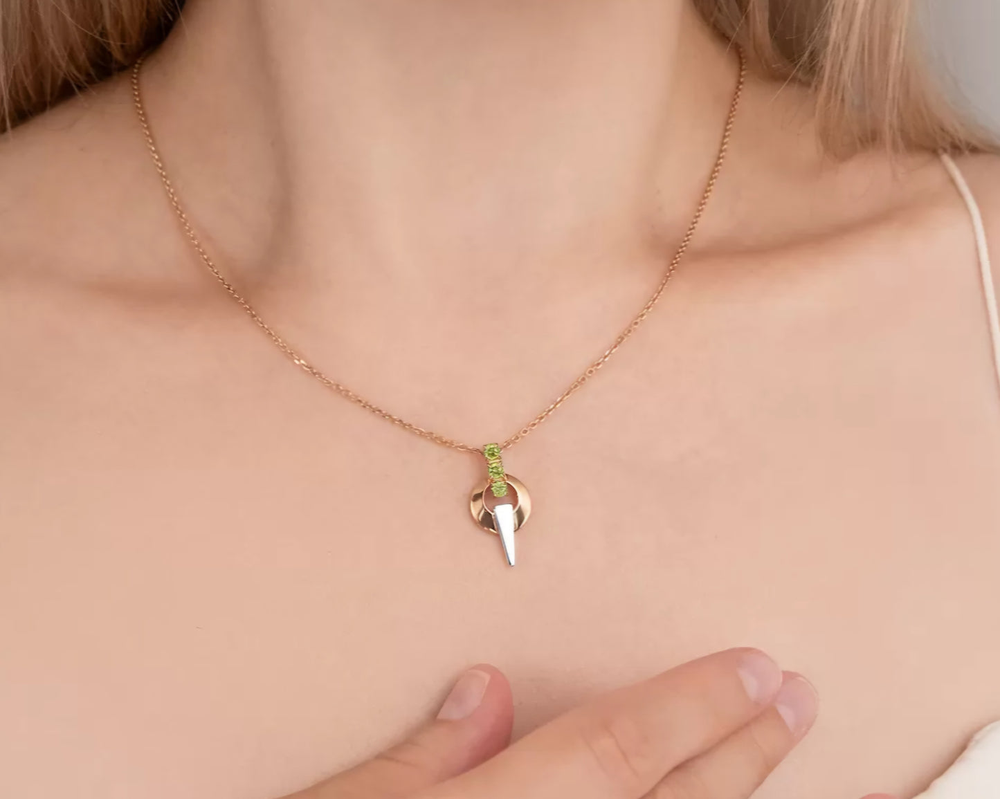 Anhänger mit Chrysolith Rotgold 585 Art. Nr. 03-3575-00-205-1111 P