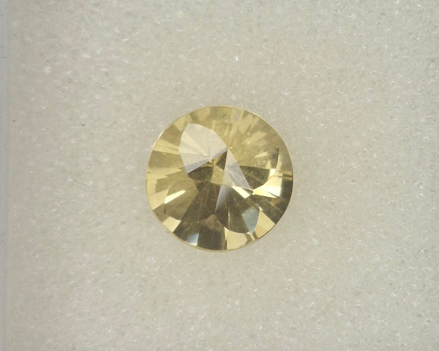 Citrin 10 mm 3.41 Ct