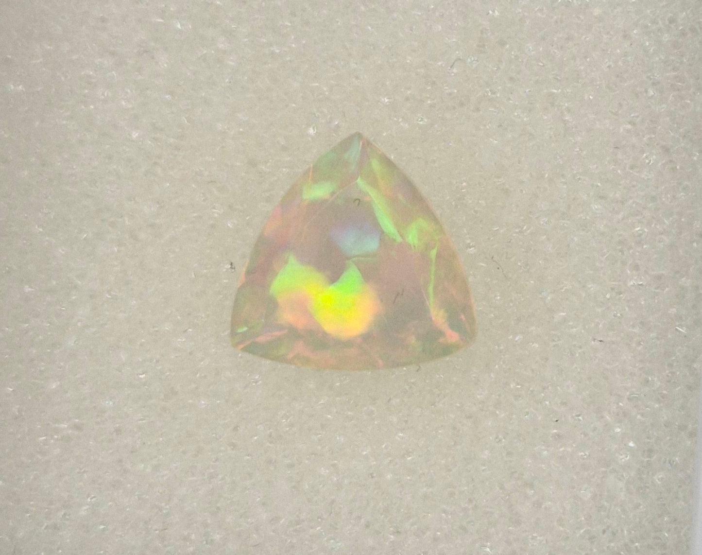 Welo Opal 10 x 10 mm 1.64 Ct