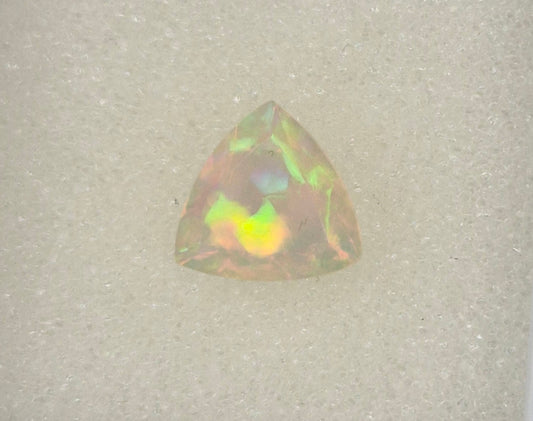 Welo Opal 10 x 10 mm 1.64 Ct