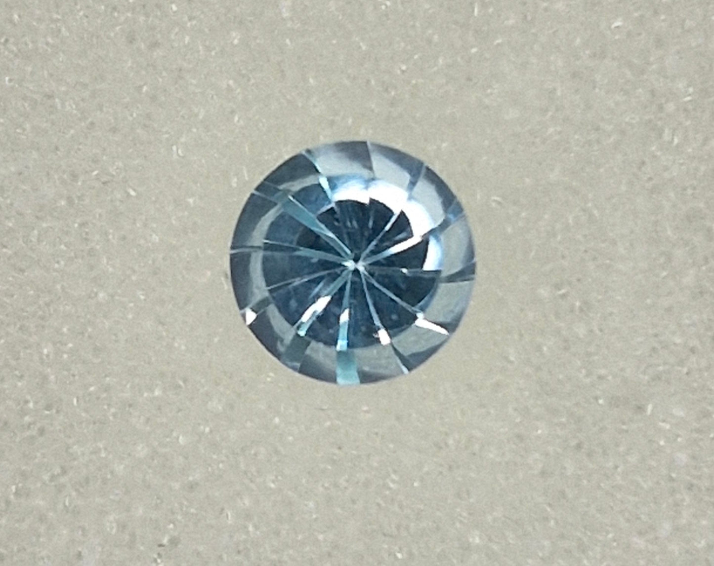 Sky Blue Topas 8 mm 2,06 Ct
