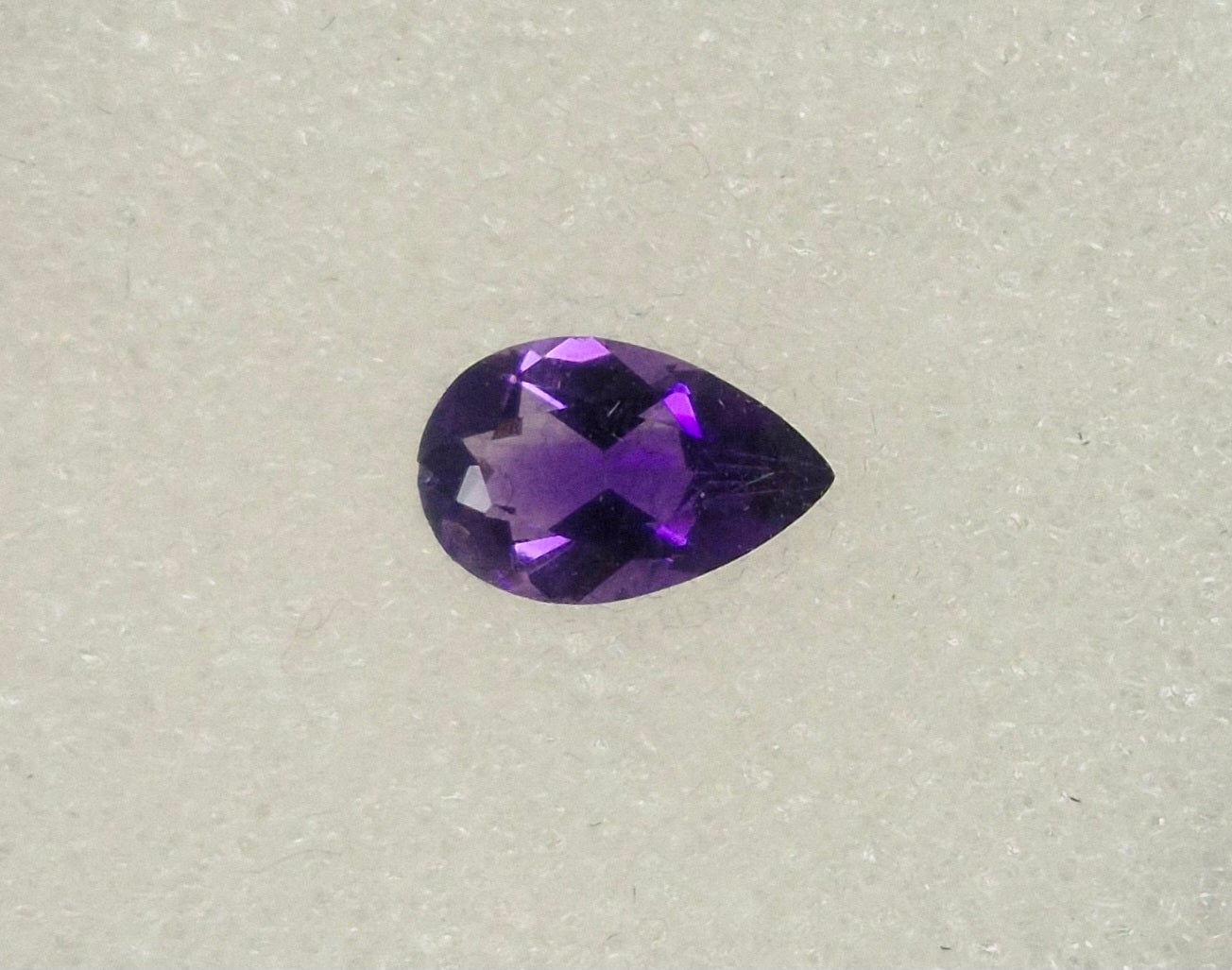 Amethyst 0.7 Ct